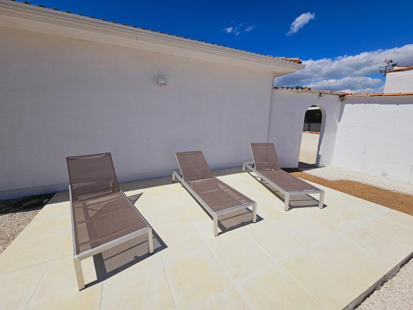 Maison De Vacances Entiere A 10 Mn De La Rochelle Dompierre-sur-Mer エクステリア 写真